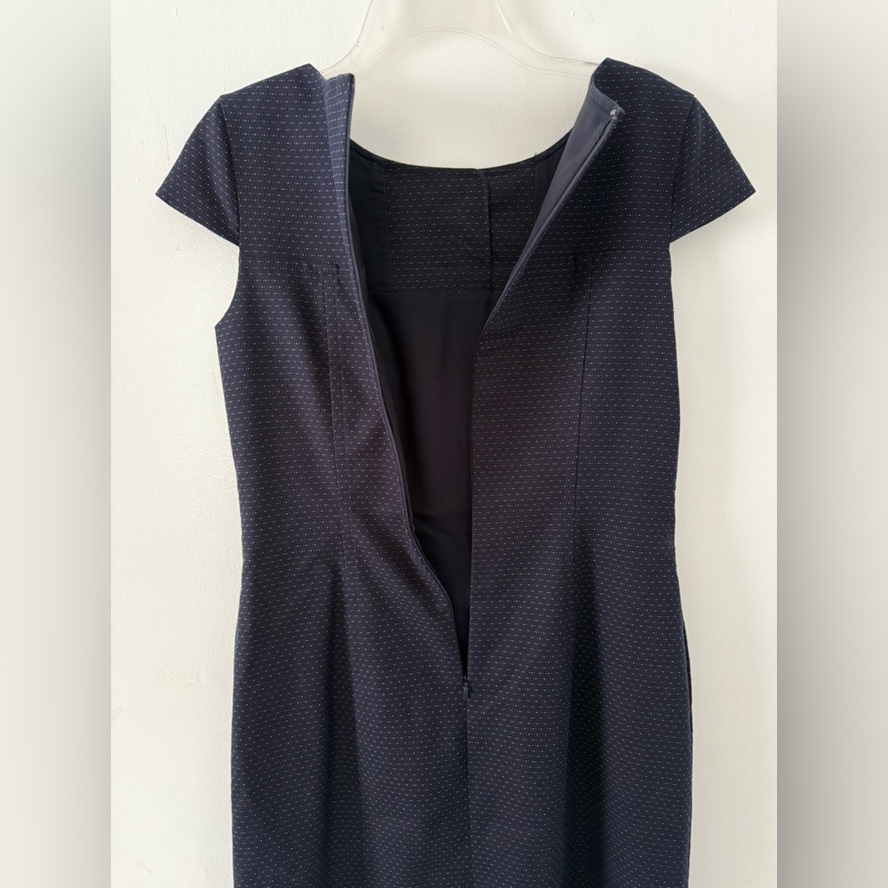 Brooks Brothers Dark Blue Navy Capped Sleeve Midi Dress. Size 6 - Picture 5 of 11